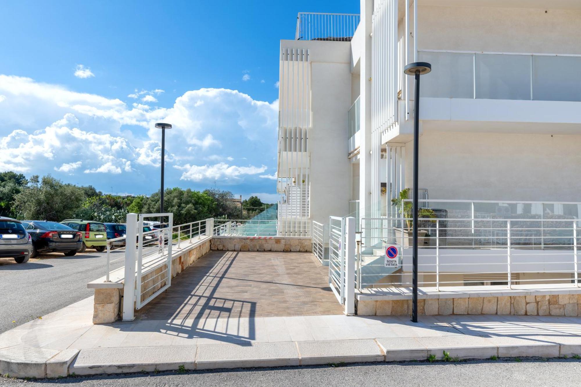 Cozy Marine Apt With Jacuzzi - 250Mt From Sea Polignano a Mare Exteriér fotografie