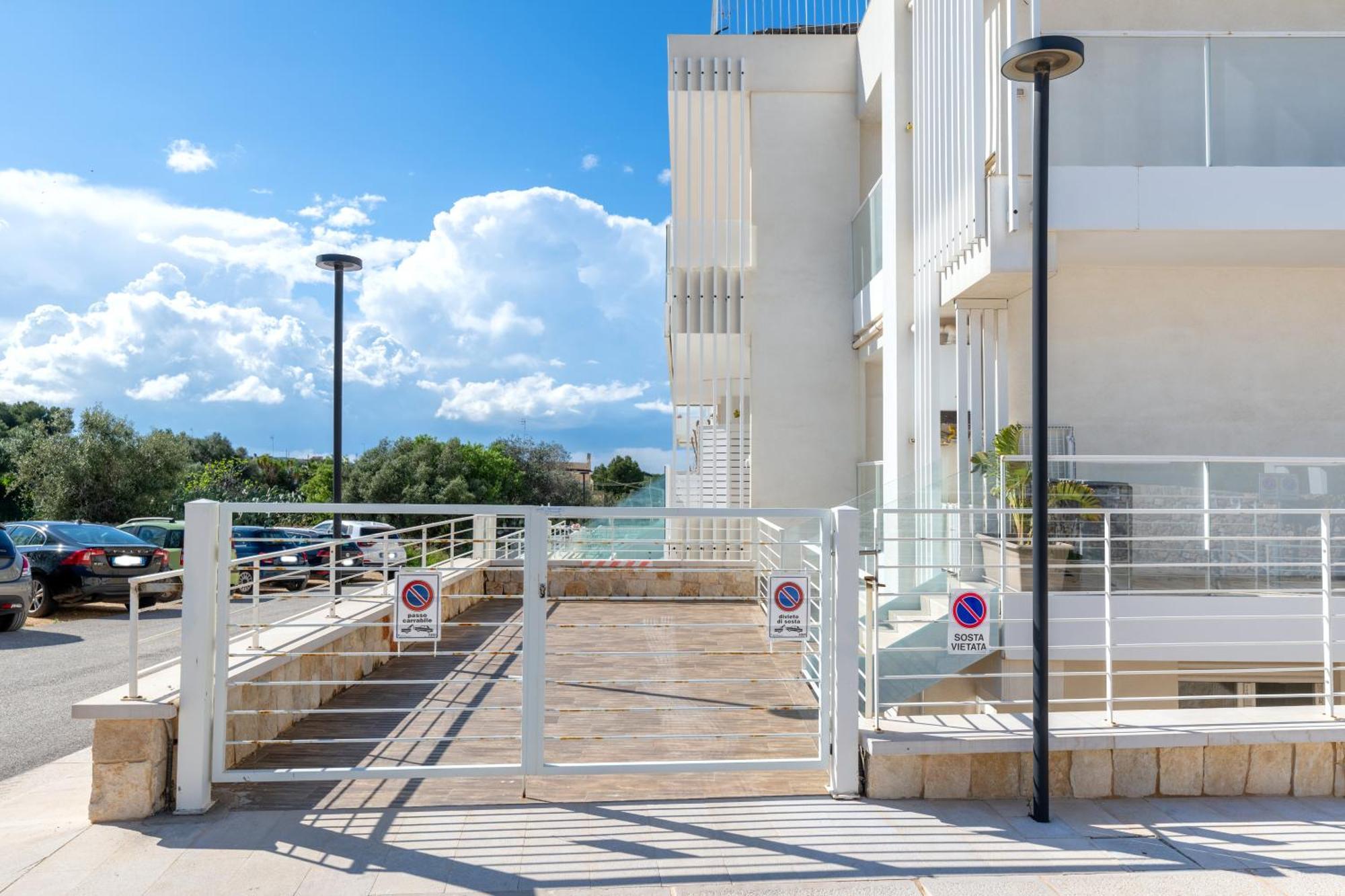 Cozy Marine Apt With Jacuzzi - 250Mt From Sea Polignano a Mare Exteriér fotografie