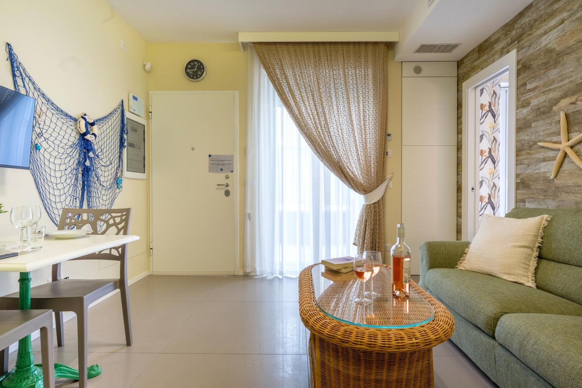 Cozy Marine Apt With Jacuzzi - 250Mt From Sea Polignano a Mare Exteriér fotografie